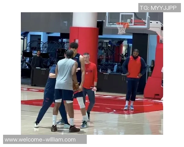 尼德豪泽全场表现出色杰明三分火力全开弗拉格不幸伤退影响球队士气